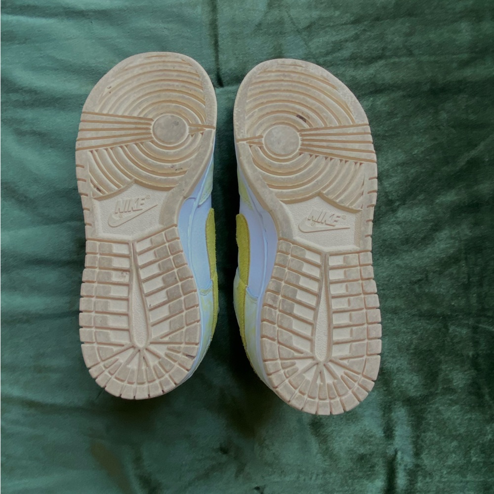 WMNS NIKE DUNK LOW OG